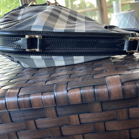 Rare Authentic Vintage Burberry White/Black/Gray Nylon Nova Check Hobo - Picture 8 of 12